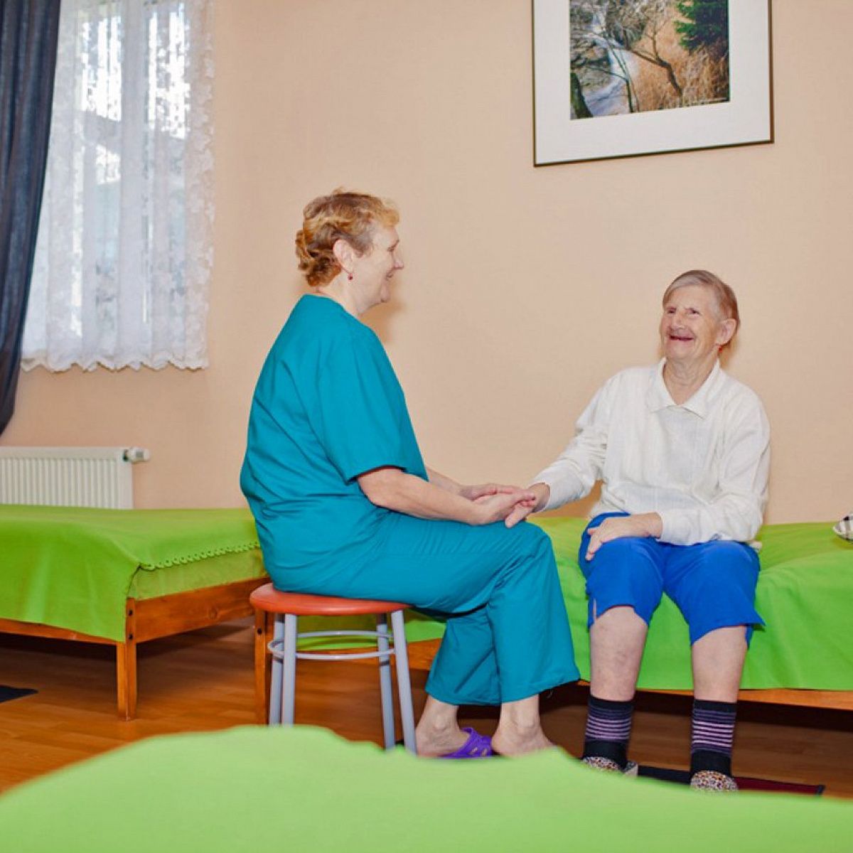 Пансионаты для больных деменцией в москве. Близкие люди пансионат для пожилых в Подольском. Дома отдыха для больных деменцией. Платный дом престарелых. Дом престарелых близкие люди.
